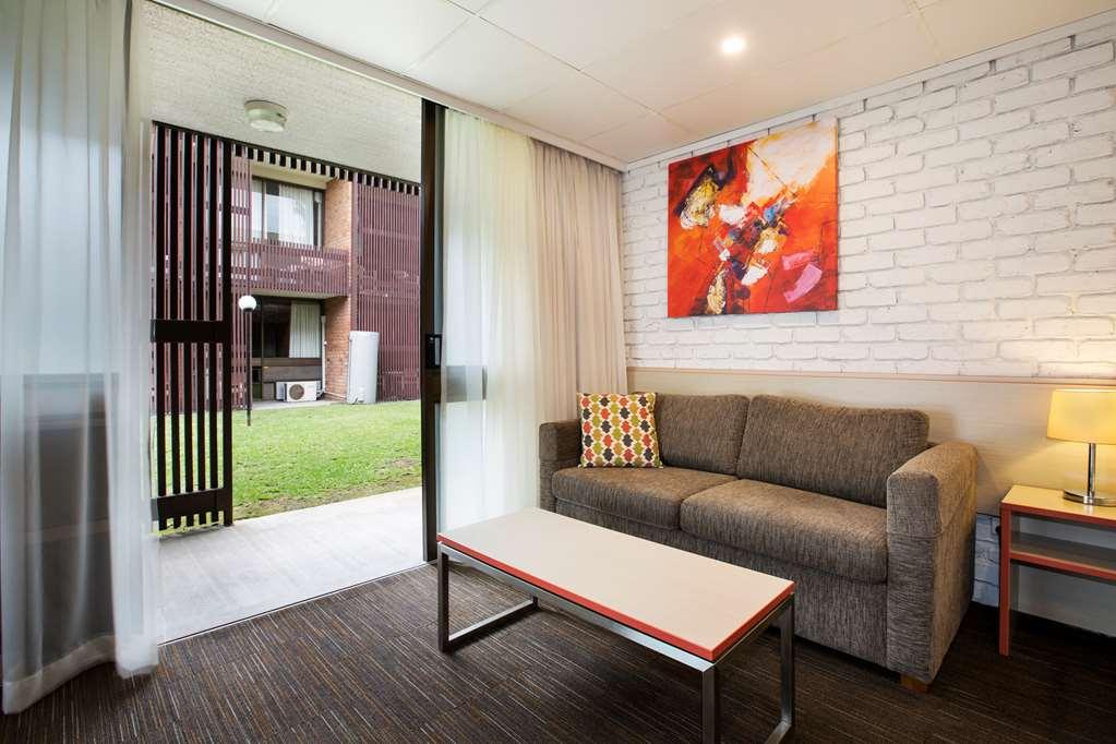 Villa Noosa Hotel Noosaville Ruang foto