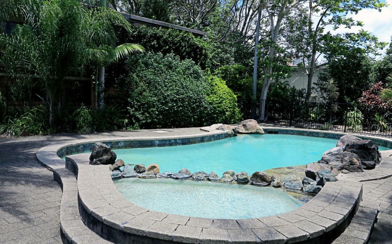 Villa Noosa Hotel Noosaville Bagian luar foto